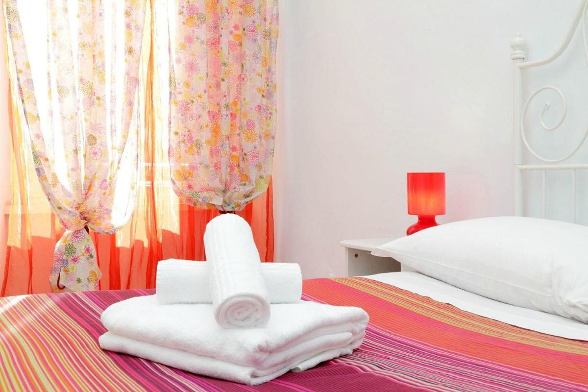 Colosseo B&B Рим Экстерьер фото